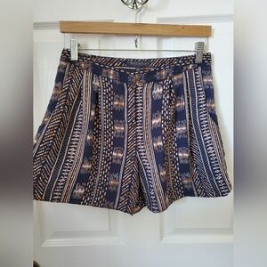 Waverly Grey Silk Navy Blue Pattern Shorts Women's Size 6 Small
